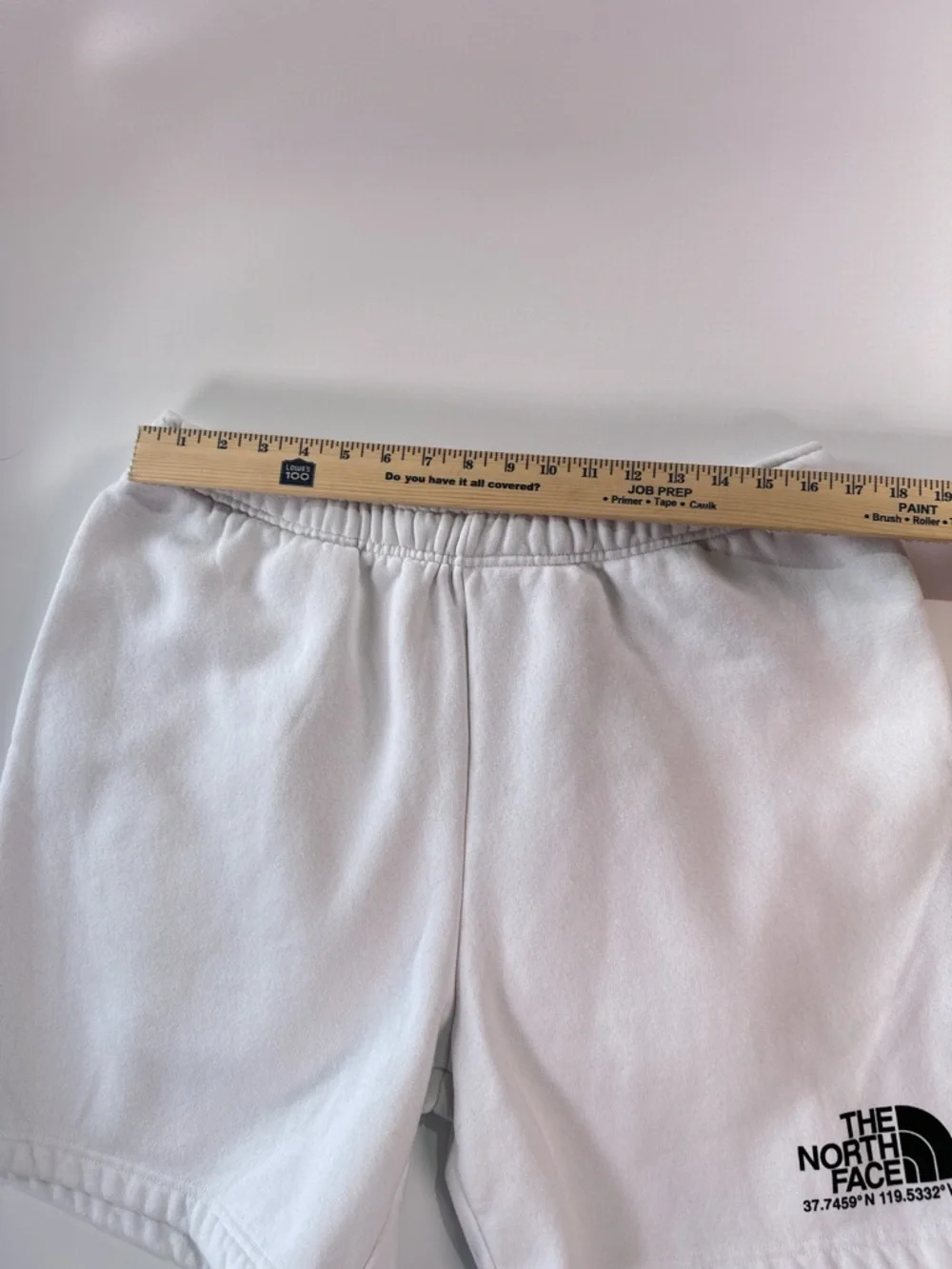 The North Face Mens Coordinates Fleece Shorts White XL